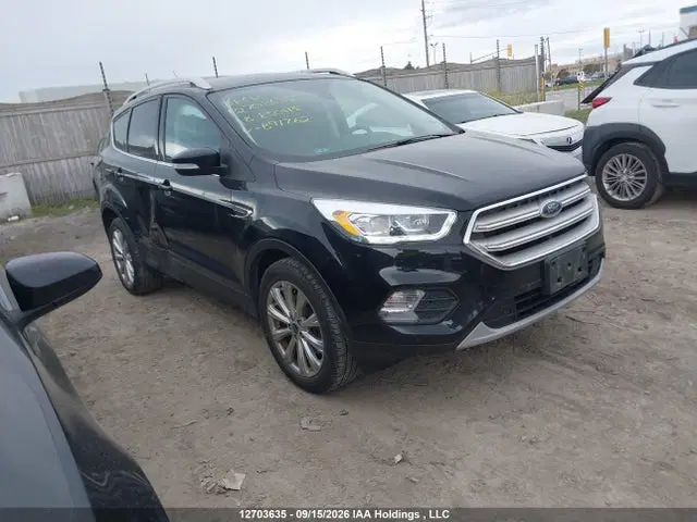 1FMCU9J93JUB91762 — 2018 Ford Escape Titanium, Left Side, фото до ремонта