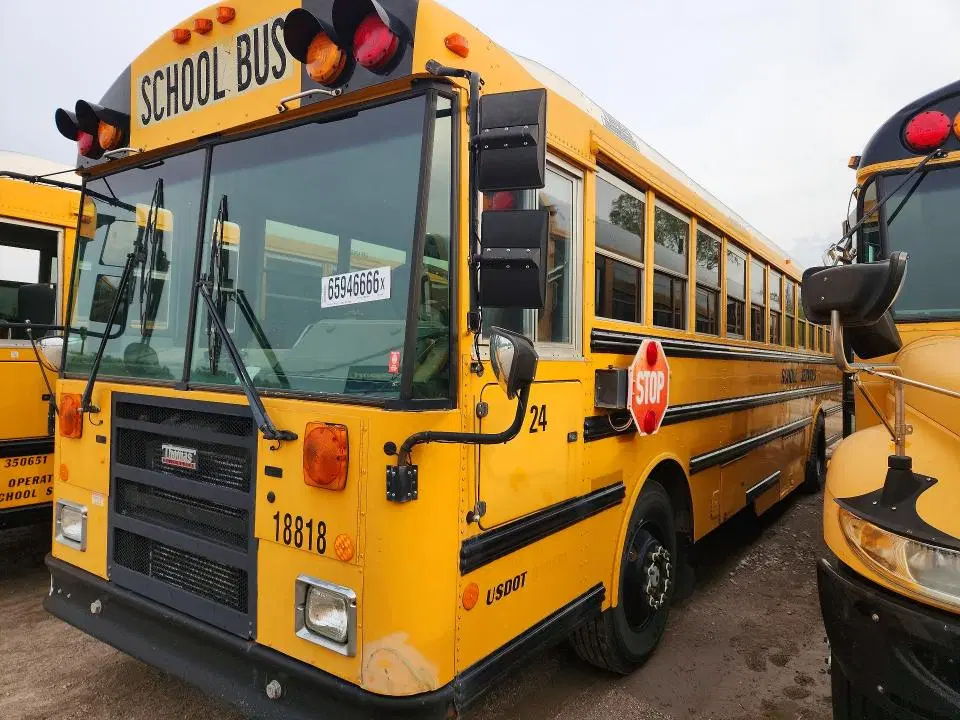 1T88T4E24B1136056 — 2011 Thomabuses BUS, Естественный износ, фото до ремонта