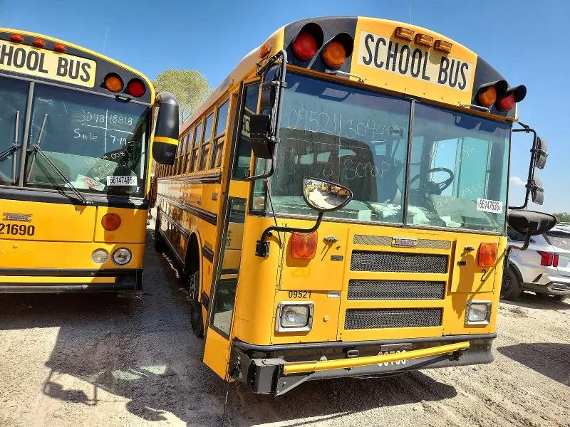 1T88T4E2891118850 — 2009 Thomabuses BUS, Естественный износ, фото до ремонта