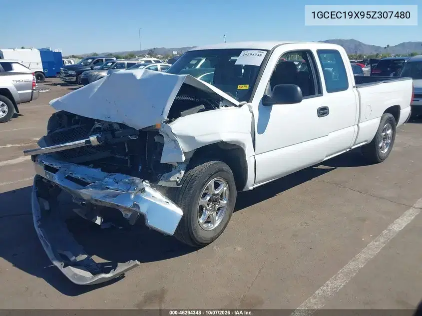2005 Chevrolet Silverado 1500 Work Truck VIN 1GCEC19X95Z307480 фото 2