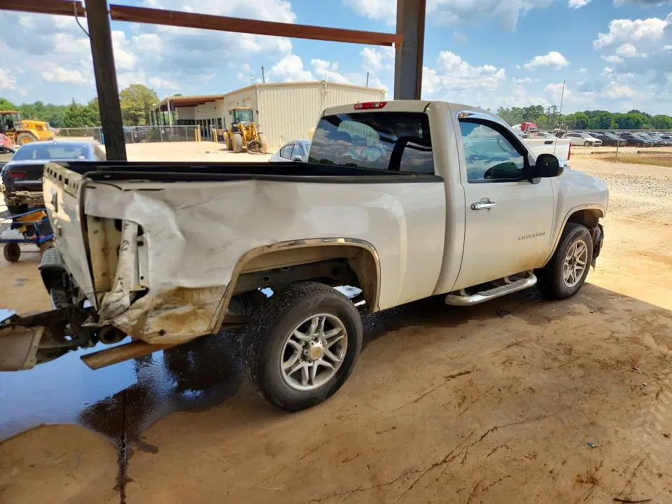 2011 CHEVROLET SILVERADO VIN 1GCNCPEA1BZ193040 фото 3