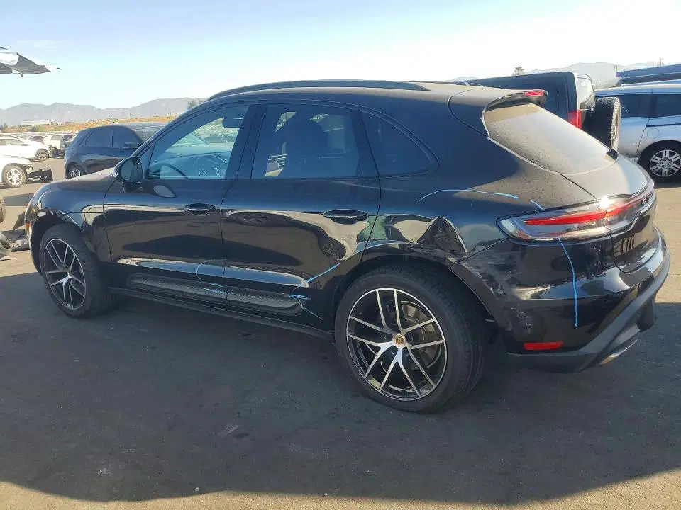 2023 Porsche Macan VIN WP1AA2A57PLB06539 фото 2