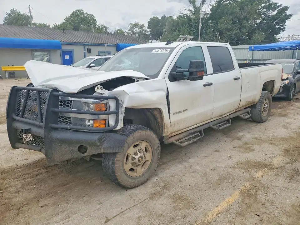 2019 CHEVROLET SILVERADO VIN 1GC1CREG0KF128079 фото 2