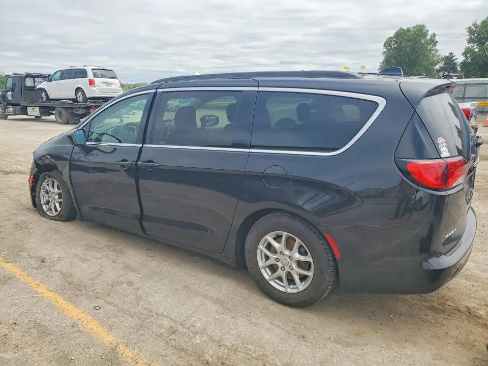 2020 CHRYSLER VOYAGER VIN 2C4RC1DG5LR181974 фото 2