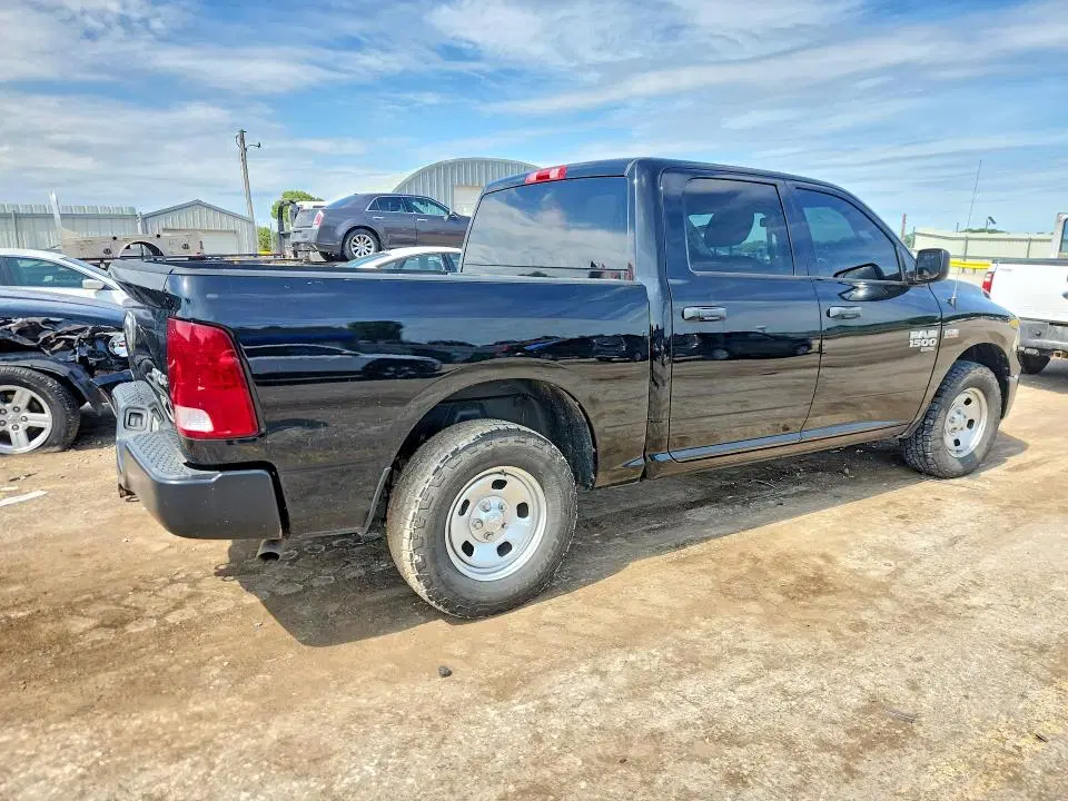 2019 RAM 1500 CLASSIC VIN 3C6RR7KT4KG723286 фото 3