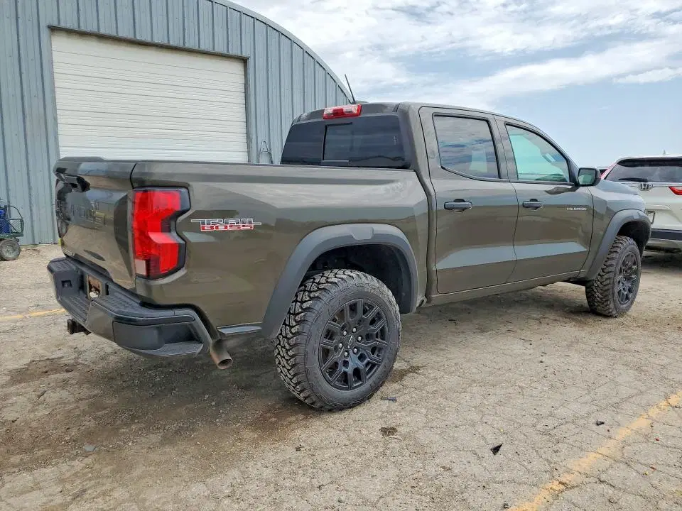 2024 CHEVROLET COLORADO VIN 1GCPTEEK0R1253162 фото 3