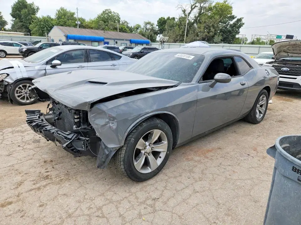 2C3CDZAG7KH587575 — 2019 Dodge Challenger, Передняя часть, фото до ремонта