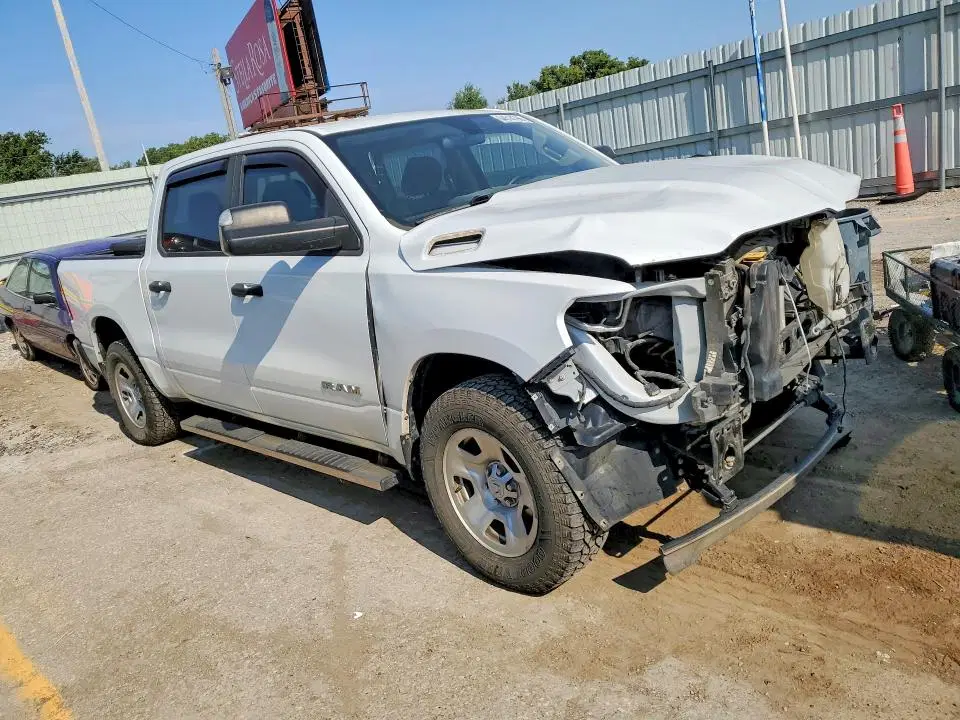 2019 RAM 1500 VIN 1C6RREGTXKN650803 фото 4