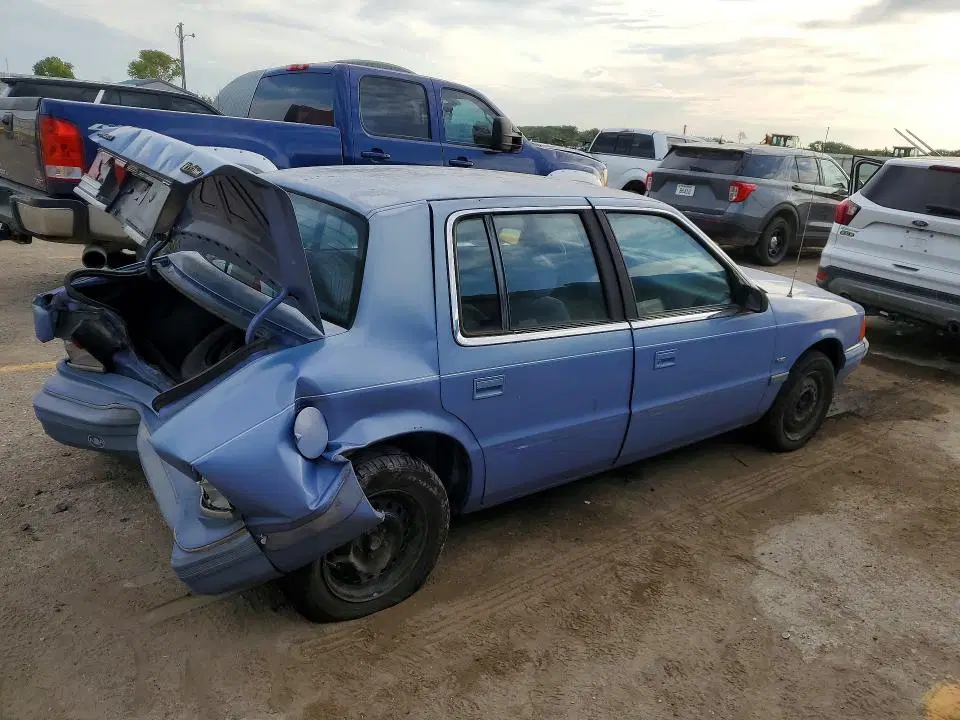 1993 PLYMOUTH ACCLAIM VIN 1P3XA4638PF555824 фото 3
