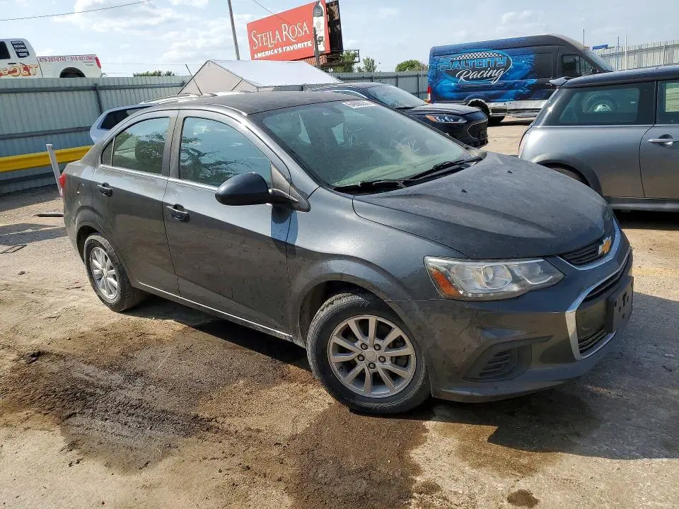 2017 CHEVROLET SONIC VIN 1G1JD5SH1H4134408 фото 4