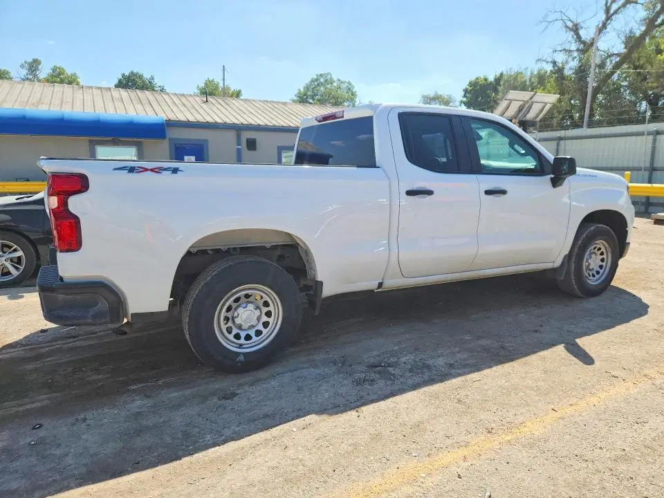 2025 CHEVROLET SILVERADO VIN 1GCRKAED9SZ174862 фото 3