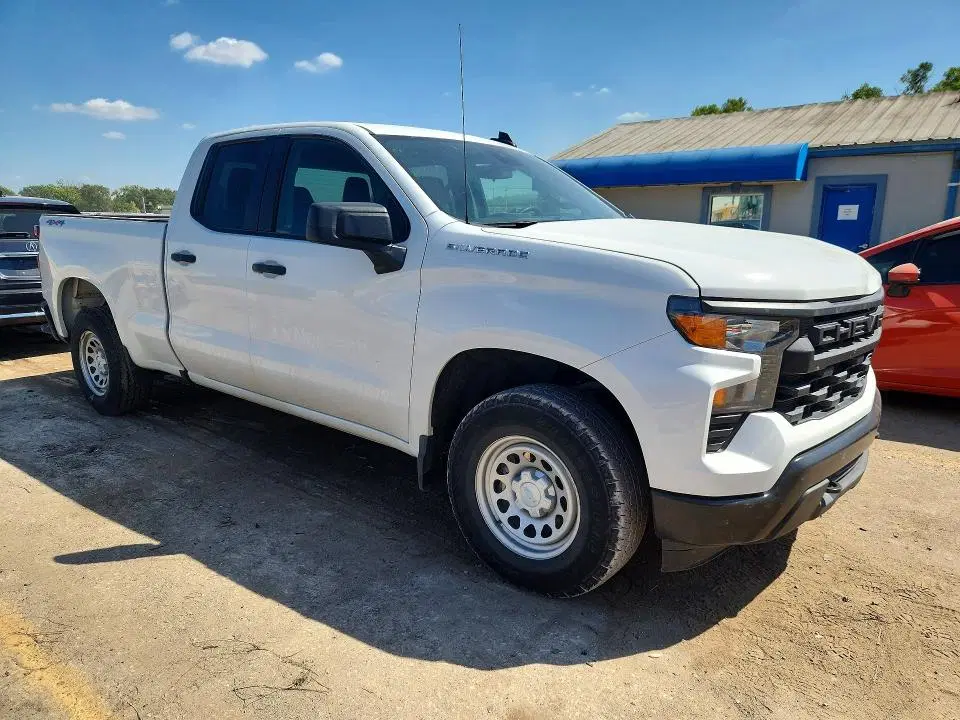 2025 CHEVROLET SILVERADO VIN 1GCRKAED9SZ174862 фото 4