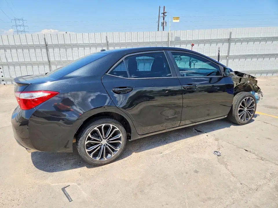 2015 Toyota Corolla VIN 5YFBURHE0FP204300 фото 3
