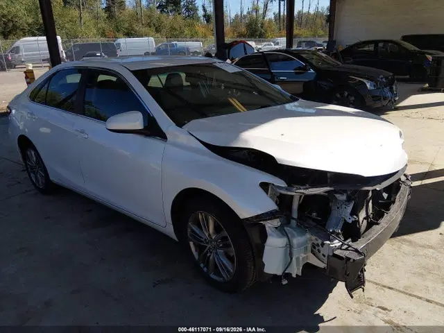 4T1BF1FK3GU160023 — 2016 Toyota Camry SE, Передняя часть, фото до ремонта