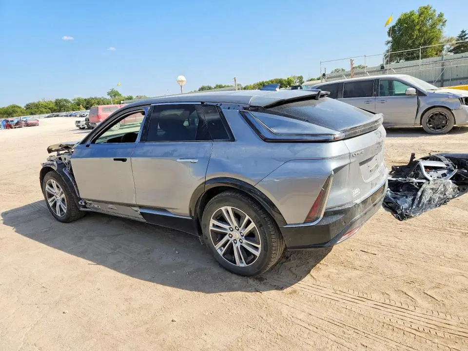 2024 CADILLAC LYRIQ VIN 1GYKPMRLXRZ135451 фото 2