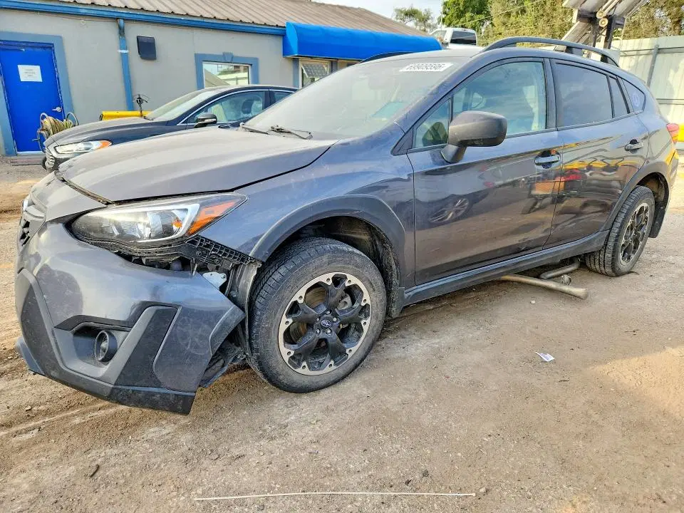 JF2GTABC3M8201354 — 2021 Subaru Crosstrek, передняя часть, фото до ремонта