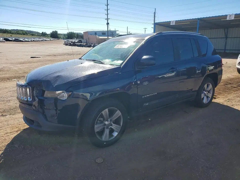 1C4NJDEB3HD104717 — 2017 Jeep Compass, передняя часть, фото до ремонта