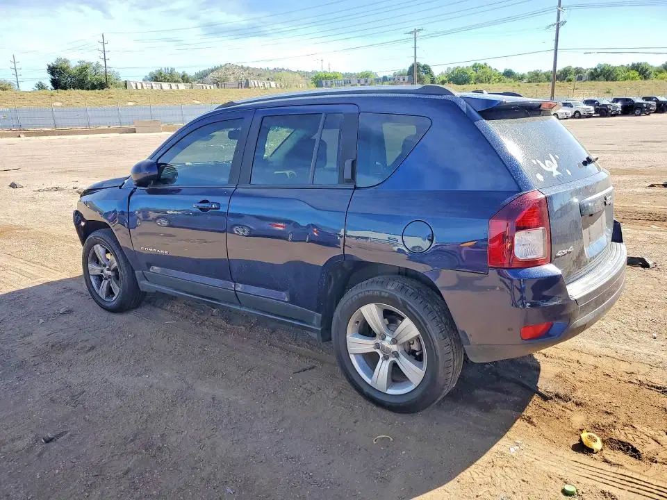 2017 Jeep Compass VIN 1C4NJDEB3HD104717 фото 2
