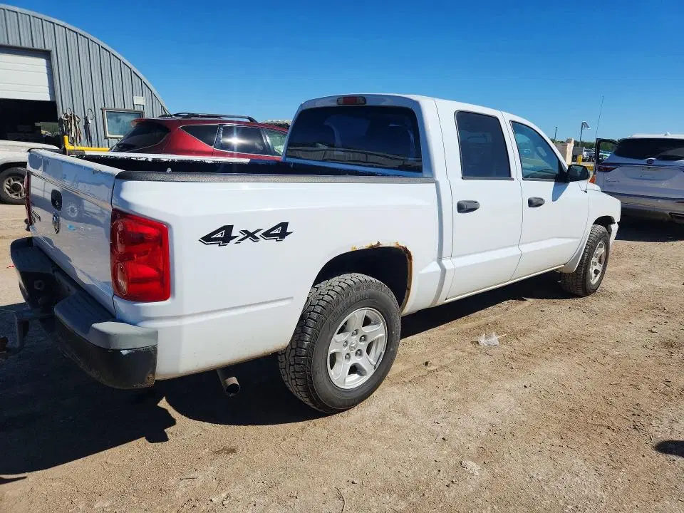 2006 DODGE DAKOTA VIN 1D7HW48K76S541628 фото 3