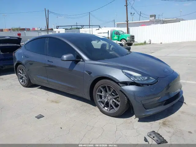 5YJ3E1EB8NF241540 — 2022 Tesla Model 3 Long Range Dual Motor All-wheel Drive, Left Front, фото до ремонта