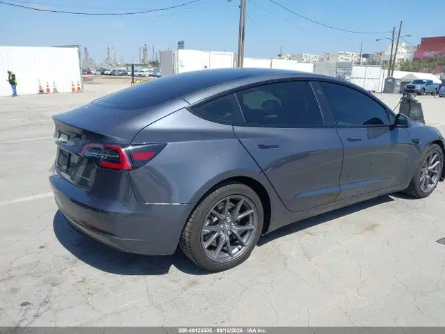 2022 Tesla Model 3 Long Range Dual Motor All-wheel Drive VIN 5YJ3E1EB8NF241540 фото 4