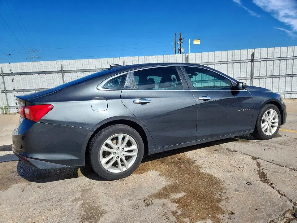 2017 Chevrolet Malibu VIN 1G1ZE5ST7HF105925 фото 3