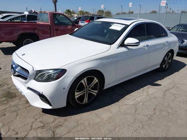 2018 Mercedes-Benz E 300 VIN WDDZF4JB8JA390649 фото 2