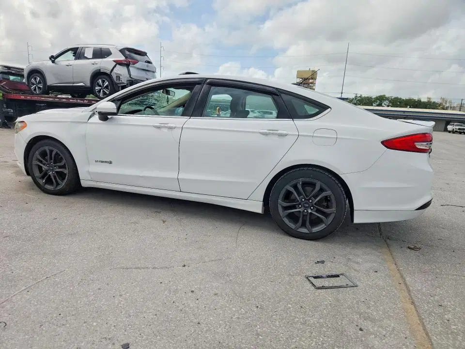 2018 FORD FUSION VIN 3FA6P0LU8JR116378 фото 2