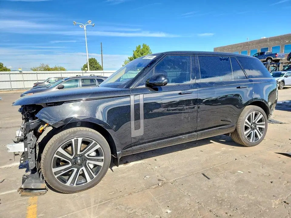 SALKPBE79PA084547 — 2023 Land Rover Range Rover, передняя часть, фото до ремонта