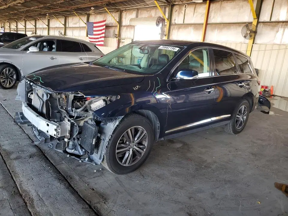 5N1DL0MN8JC533272 — 2018 Infiniti QX60, передняя часть, фото до ремонта