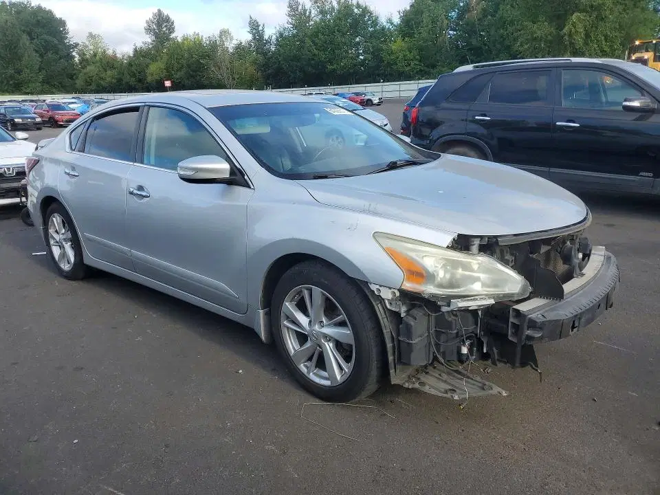 2015 Nissan Altima VIN 1N4AL3APXFC209025 фото 4