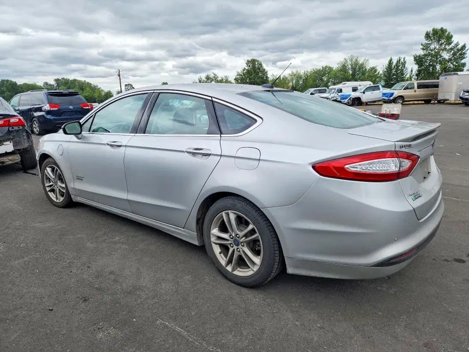 2015 Ford Fusion VIN 3FA6P0SU6FR253604 фото 2