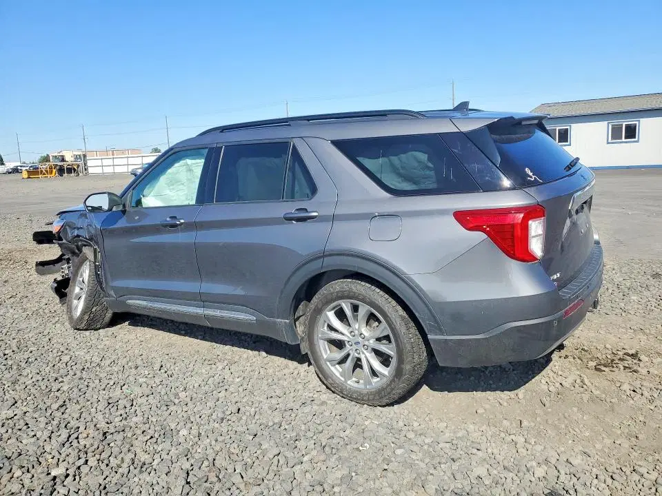 2021 Ford Explorer VIN 1FMSK8DH9MGA31953 фото 2