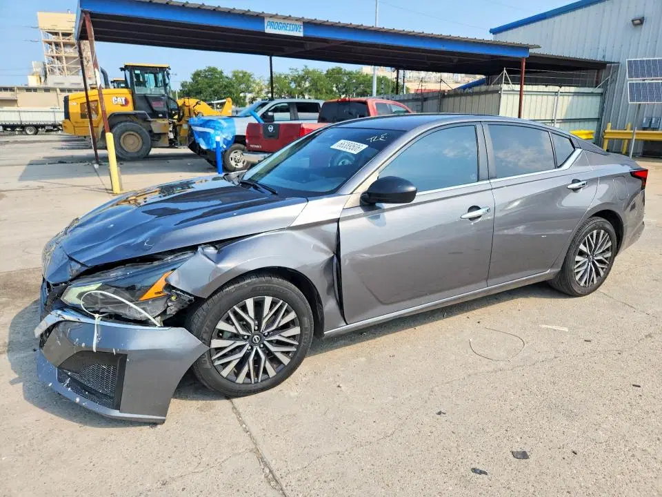1N4BL4DV6SN314096 — 2025 Nissan Altima, Передняя часть, фото до ремонта