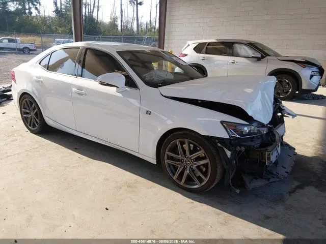 JTHBZ1D22K5035059 — 2019 Lexus IS 350, Передняя часть, фото до ремонта