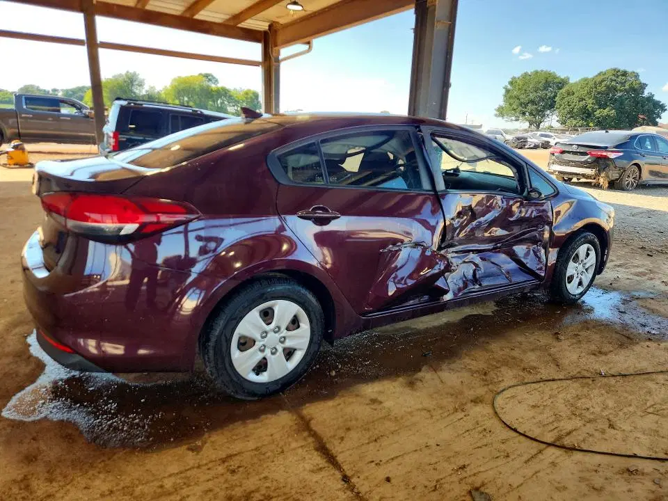 2017 KIA FORTE VIN 3KPFK4A72HE131618 фото 4