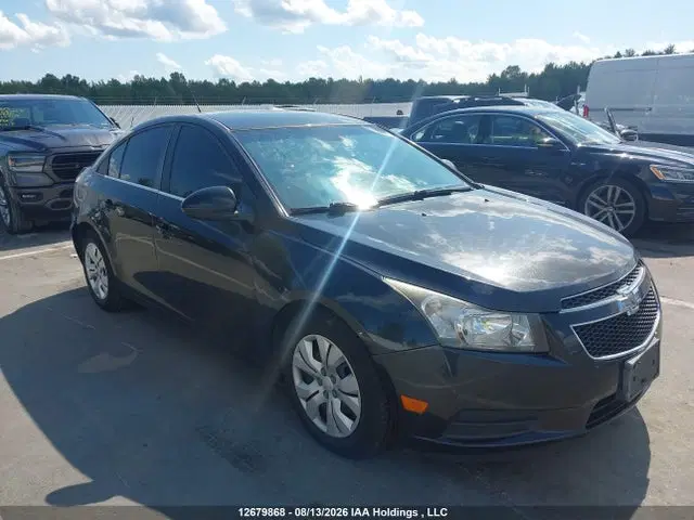 1G1PC5SB2E7276818 — 2014 Chevrolet Cruze LT, задняя часть, фото до ремонта