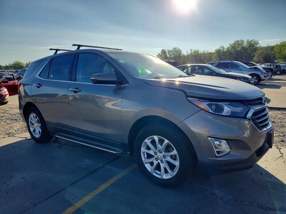 2018 Chevrolet Equinox VIN 3GNAXUEU4JS552718 фото 4