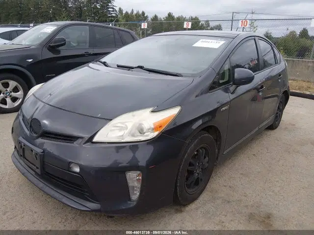 2014 Toyota Prius Three VIN JTDKN3DU1E1798373 фото 2