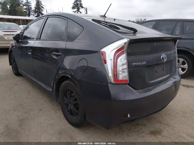 2014 Toyota Prius Three VIN JTDKN3DU1E1798373 фото 3
