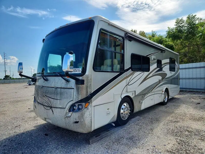 2011 TIFFIN MOTORHOMES INC BREEZE VIN 5VBRC93A3BA113145 фото 2