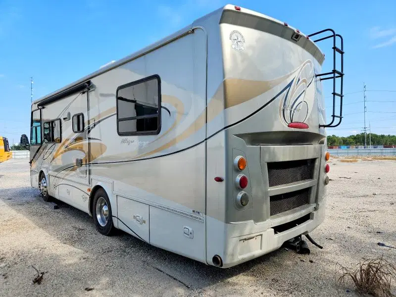 2011 TIFFIN MOTORHOMES INC BREEZE VIN 5VBRC93A3BA113145 фото 3