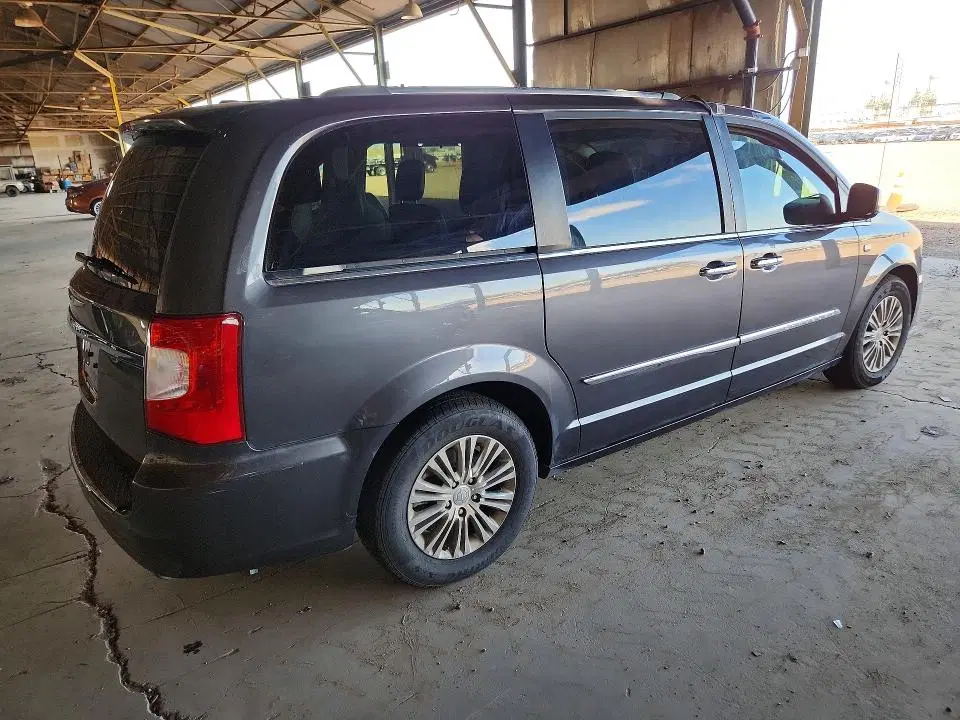 2014 Chrysler Town &amp; Country VIN 2C4RC1CGXER239629 фото 3