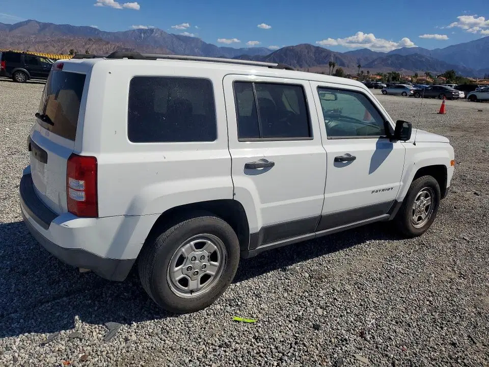 2015 Jeep Patriot VIN 1C4NJPBB3FD250893 фото 3