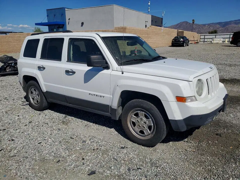 2015 Jeep Patriot VIN 1C4NJPBB3FD250893 фото 4