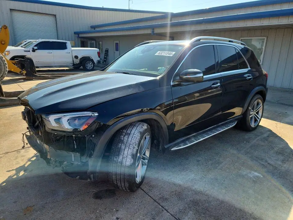 4JGFB5KB1NA747071 — 2022 Mercedes-Benz GLE, передняя часть, фото до ремонта