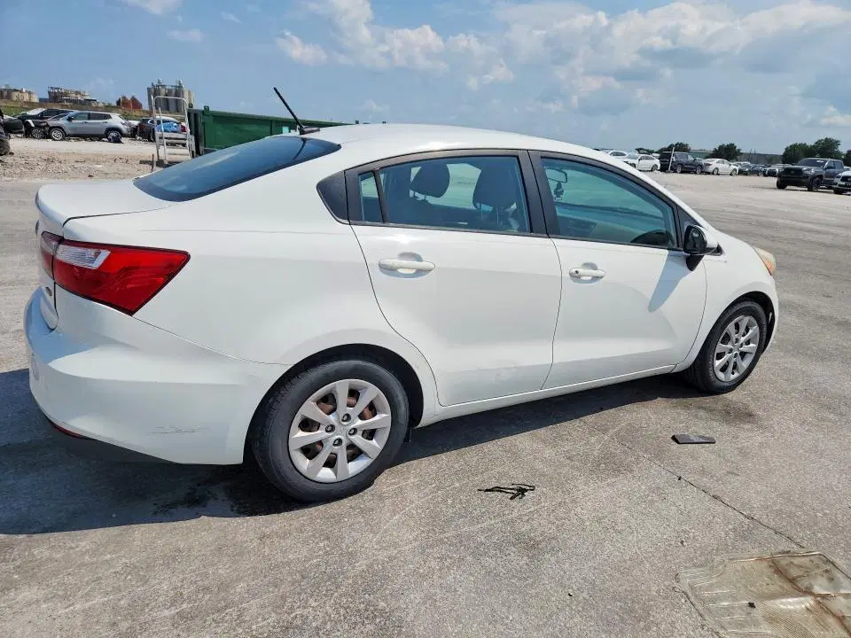 2016 KIA RIO VIN KNADM4A31G6608989 фото 3