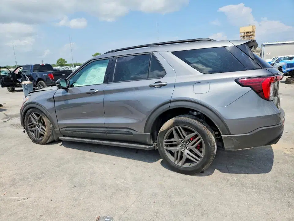 2026 FORD EXPLORER VIN 1FMWK8GCXTGB58887 фото 2