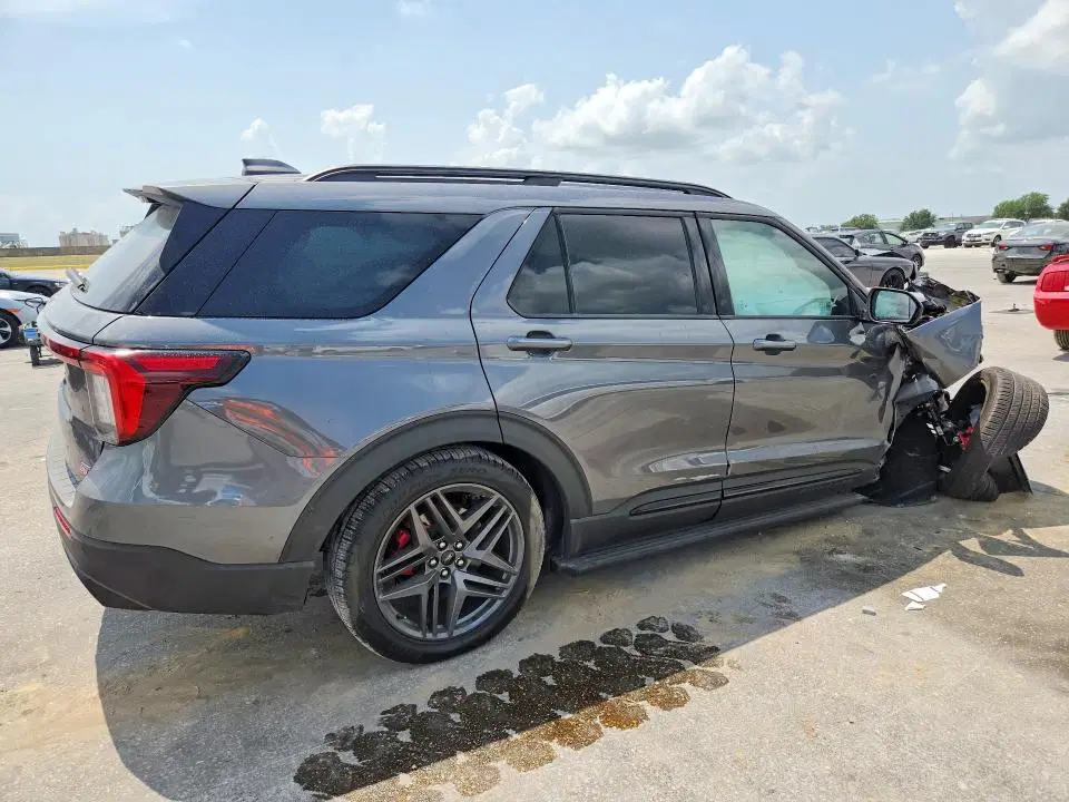 2026 FORD EXPLORER VIN 1FMWK8GCXTGB58887 фото 3