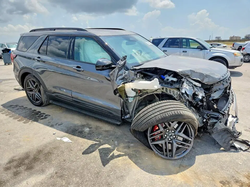 2026 FORD EXPLORER VIN 1FMWK8GCXTGB58887 фото 4